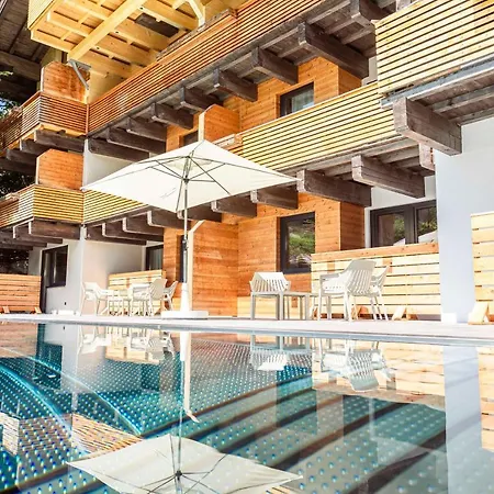 By Alps Aparthotel