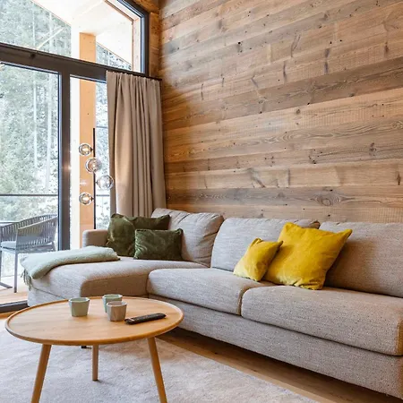 By Alps Aparthotel