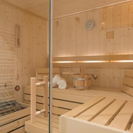 By Alps Aparthotel